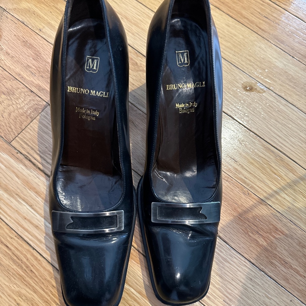Bruno Magli Black Leather Shoes size 37